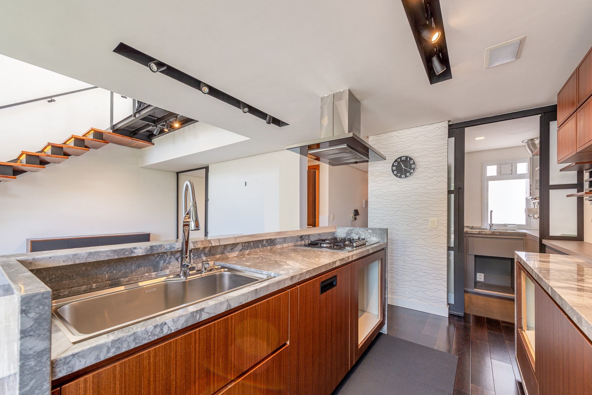 Cobertura à venda com 2 quartos, 115m² - Foto 13