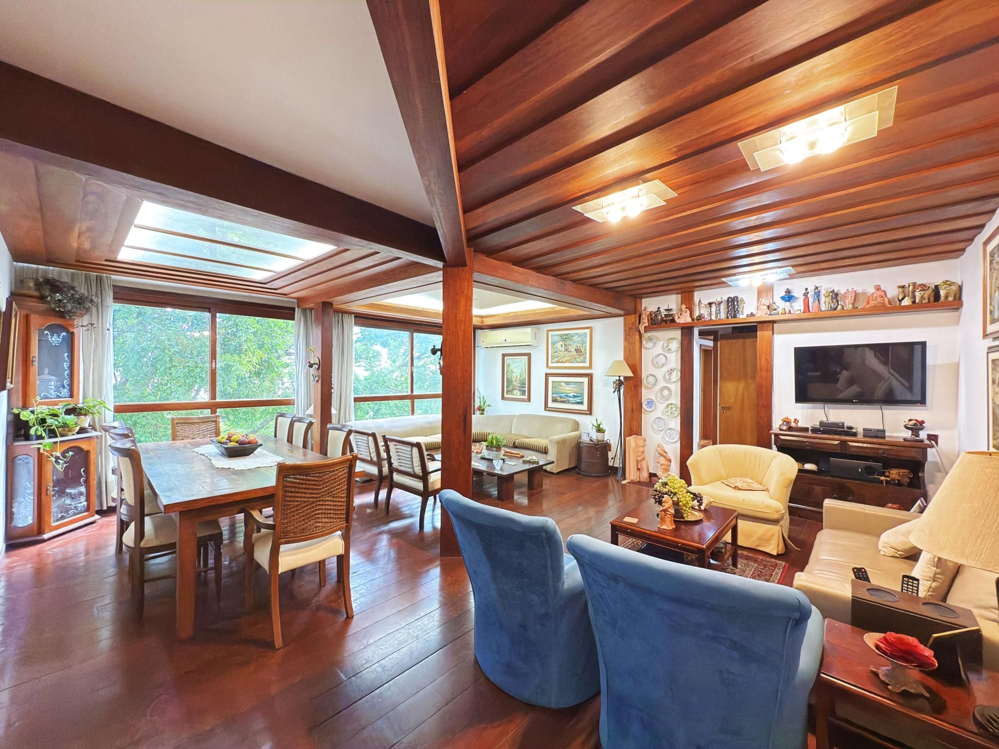 Apartamento 3 Dormit com Suíte e 127m² no Moinhos – Amplo e Localização Premium