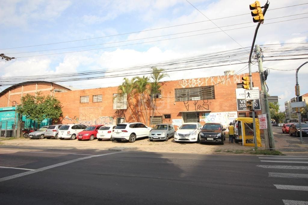 Pavilhão, 1.040 m² Para comprar  Por R$ 3.500.000,00  - Navegantes - Porto Alegre/RS