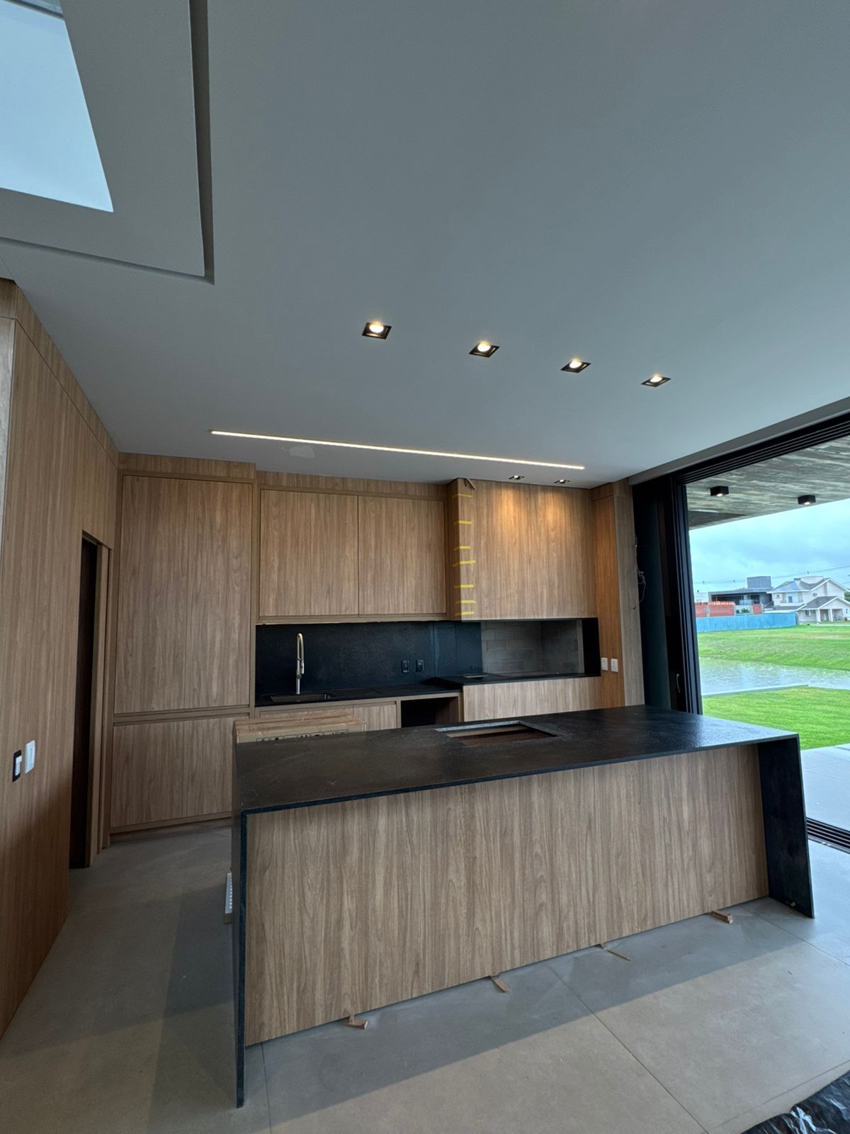 Casa de Condomínio à venda com 4 quartos, 307m² - Foto 25
