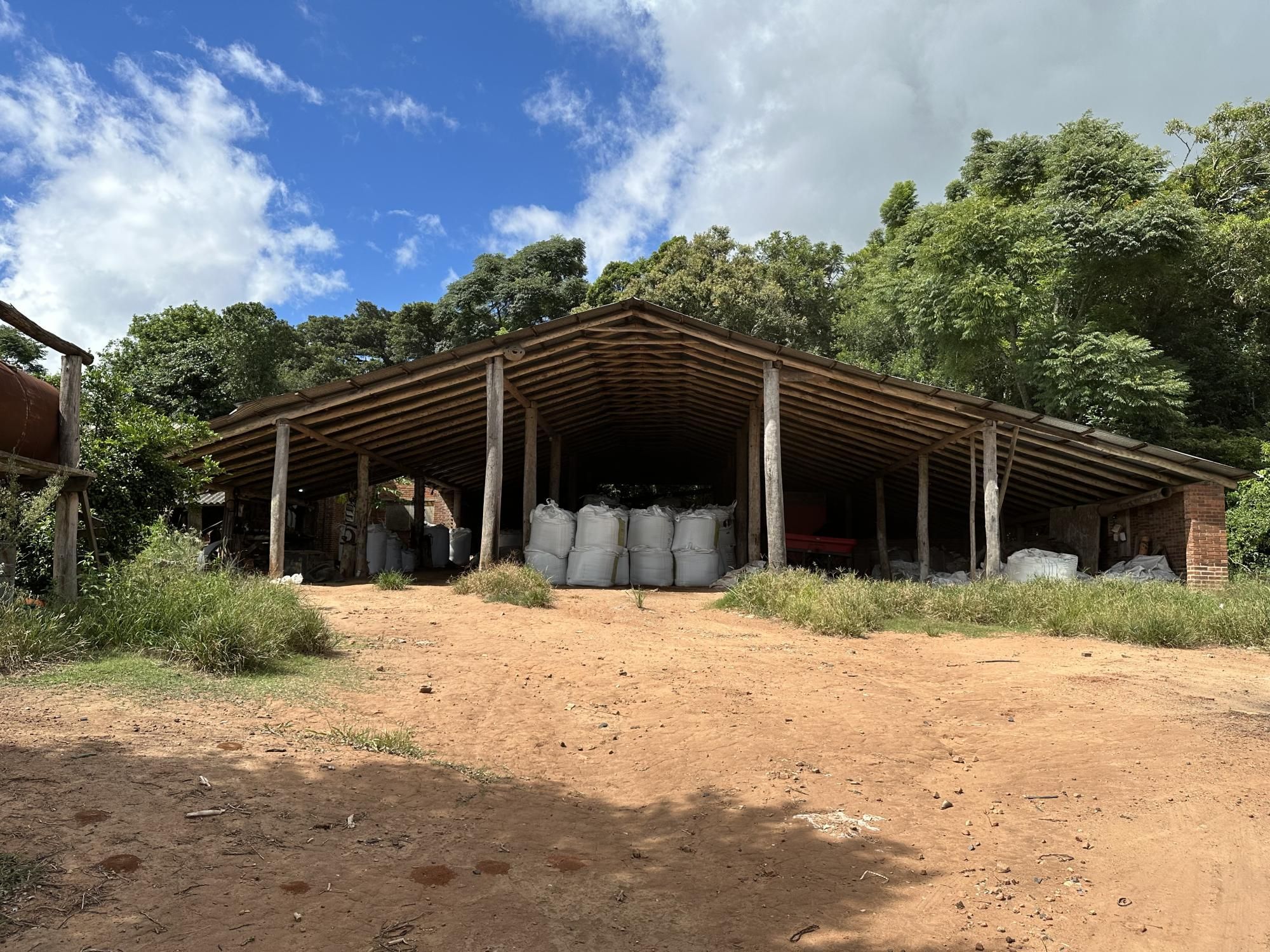 Fazenda à venda com 3 quartos, 500m² - Foto 28