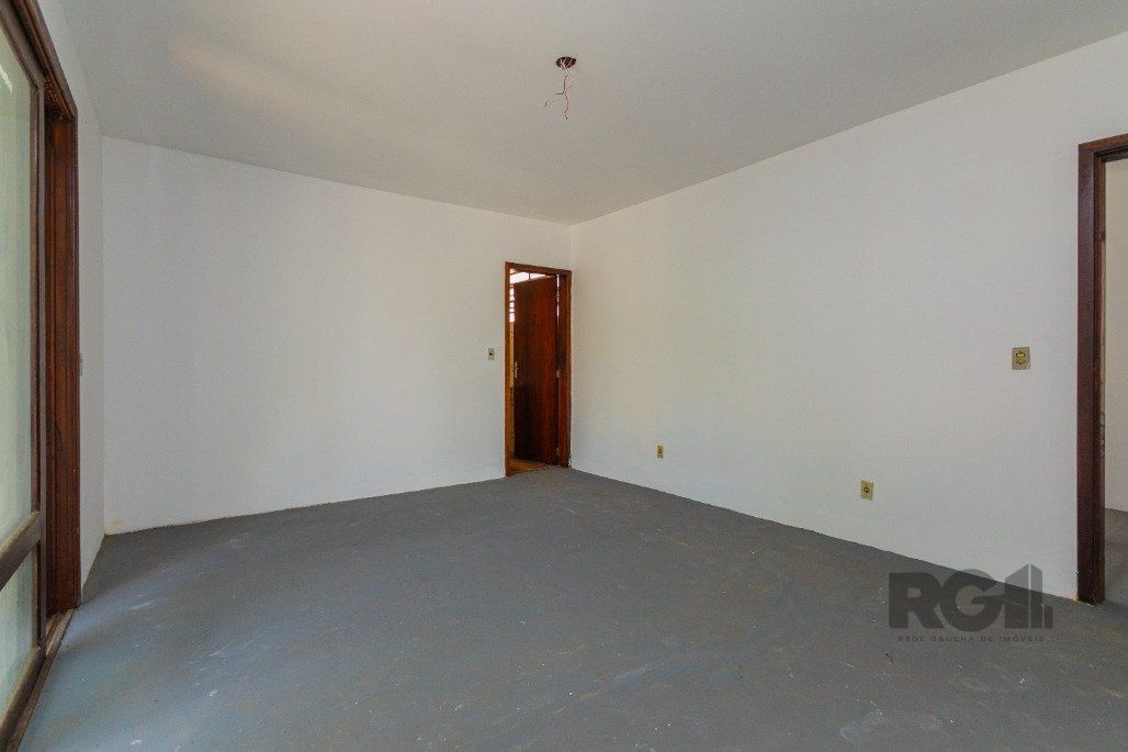 Casa à venda com 4 quartos, 264m² - Foto 18