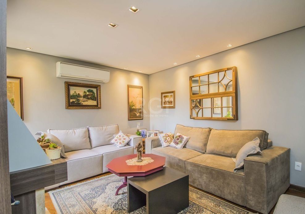 Casa, 4 quartos, 199 m² - Foto 1