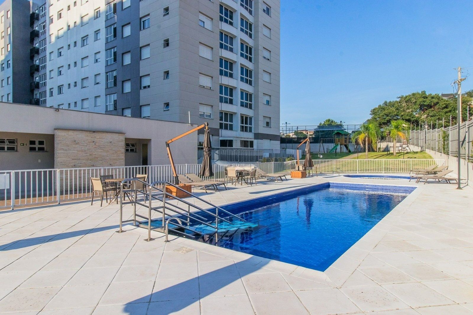 Apartamento à venda com 3 quartos, 107m² - Foto 22