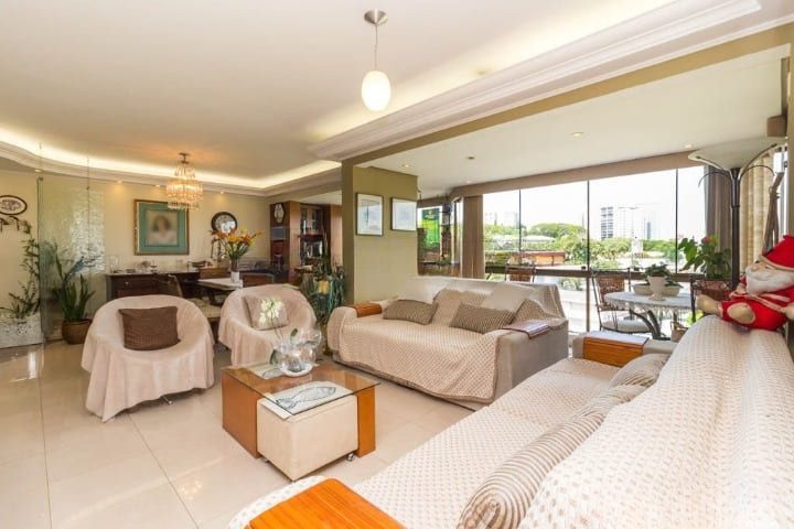 Apartamento Semimobiliado de 3 Quartos no Bairro Boa Vista