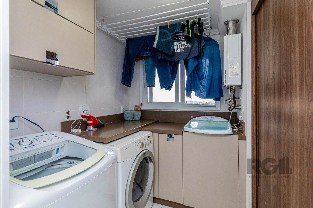 Apartamento à venda com 3 quartos, 209m² - Foto 36