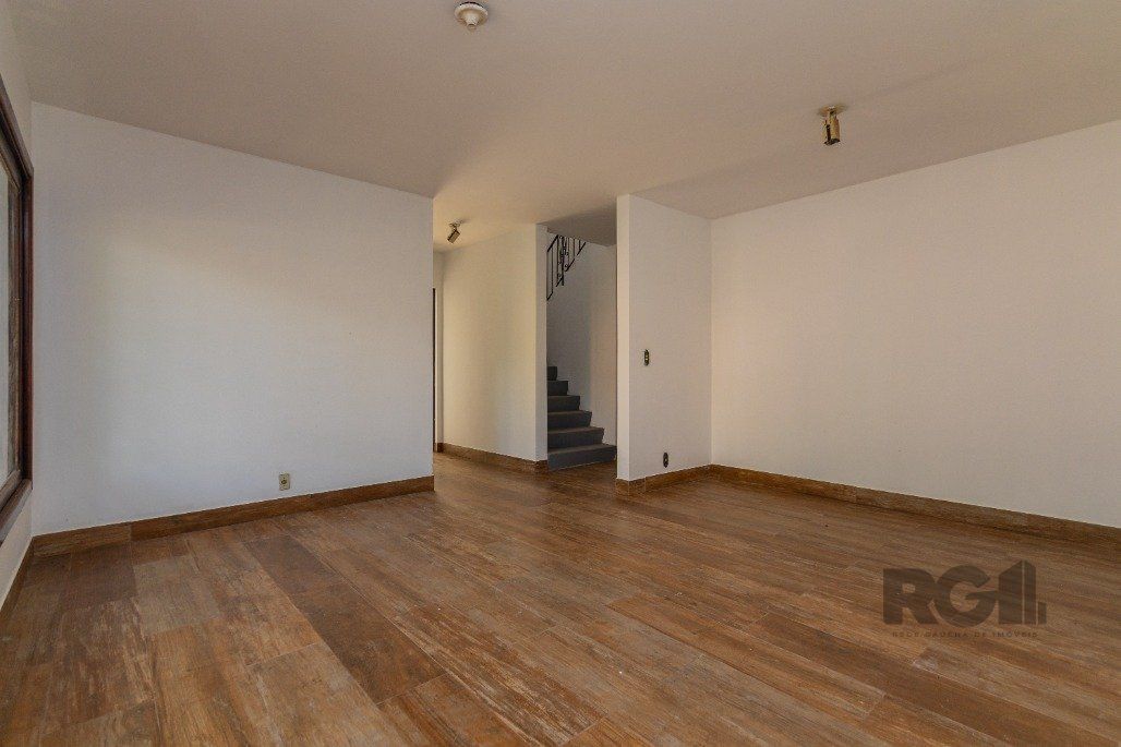 Casa à venda com 4 quartos, 264m² - Foto 5