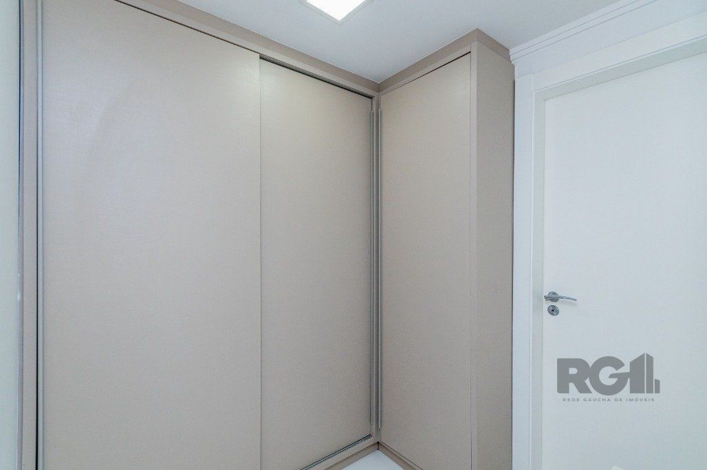 Apartamento à venda com 3 quartos, 209m² - Foto 37