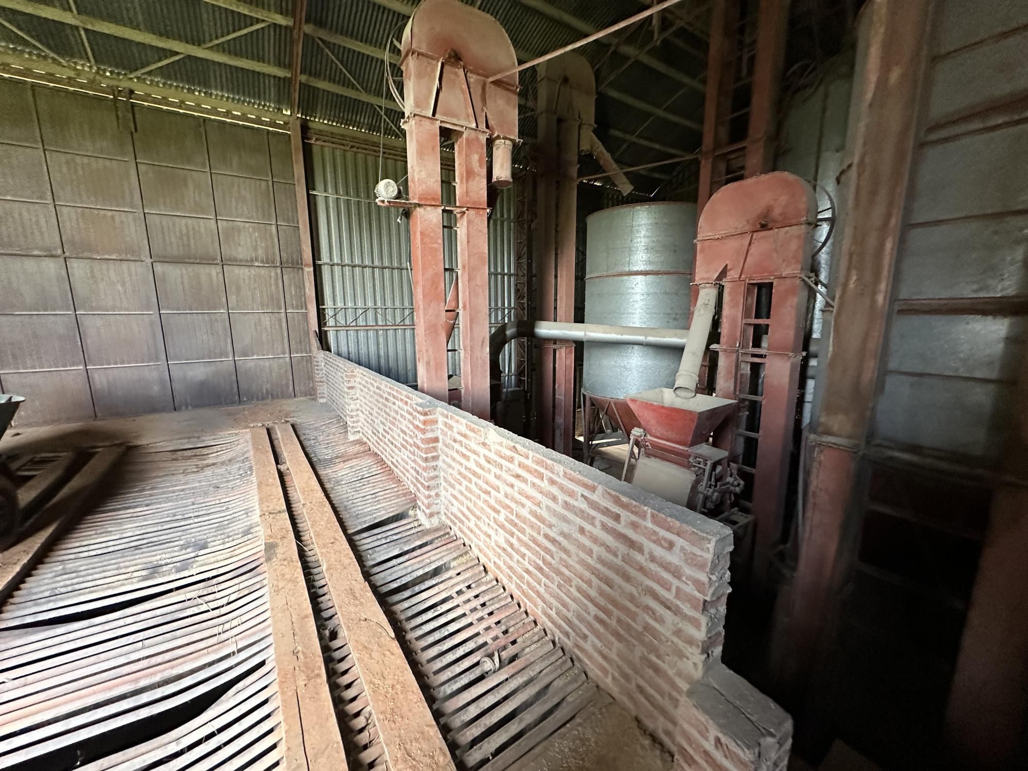 Fazenda à venda com 3 quartos, 500m² - Foto 26
