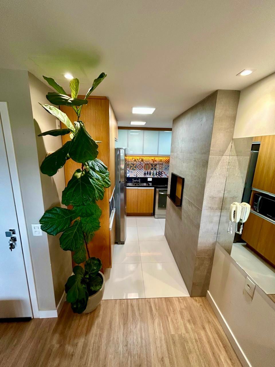 Apartamento à venda com 3 quartos, 82m² - Foto 2