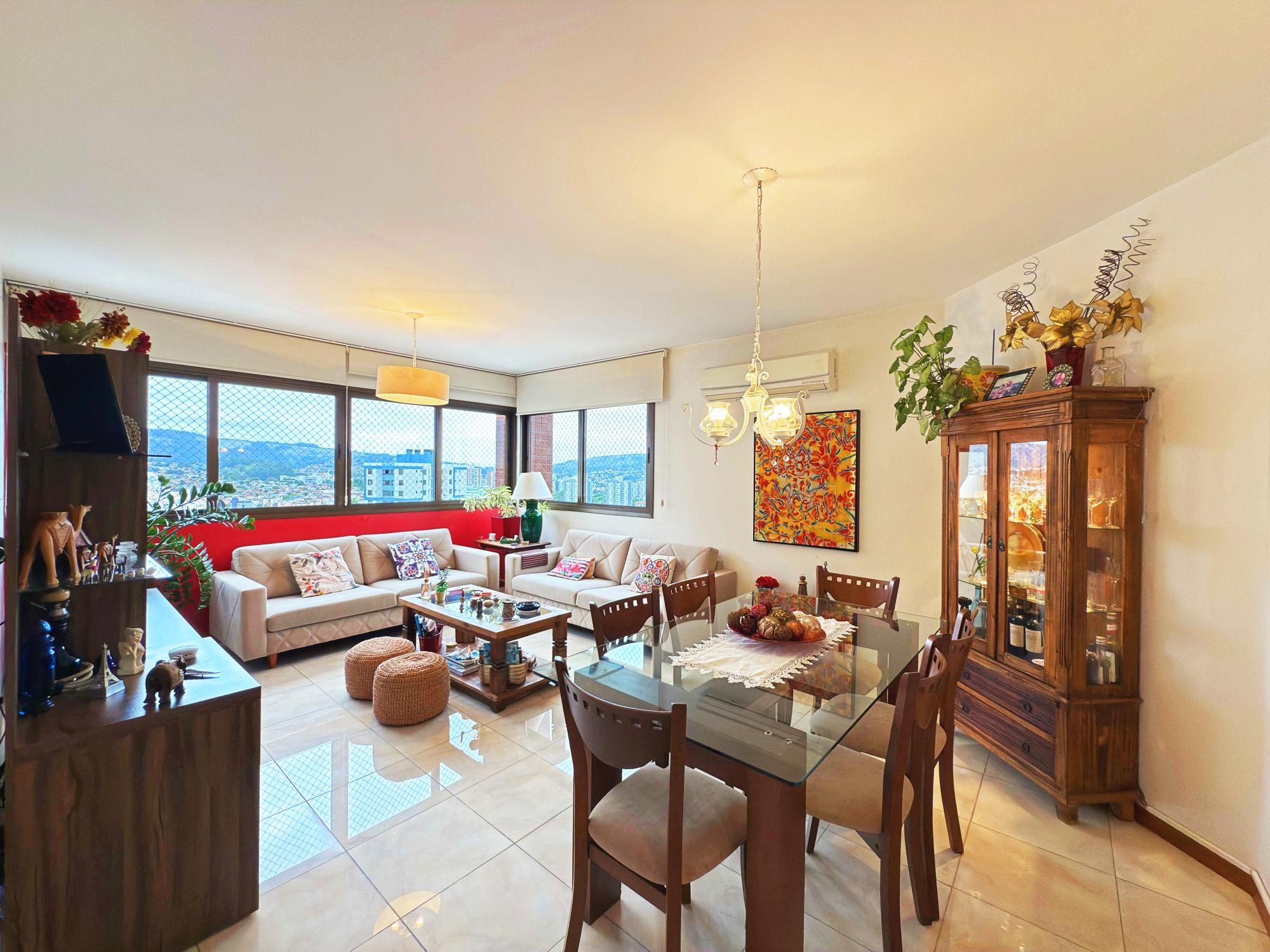 Apartamento com 87m², 3 dormitórios no bairro Petrópolis em Porto Alegre para Comprar