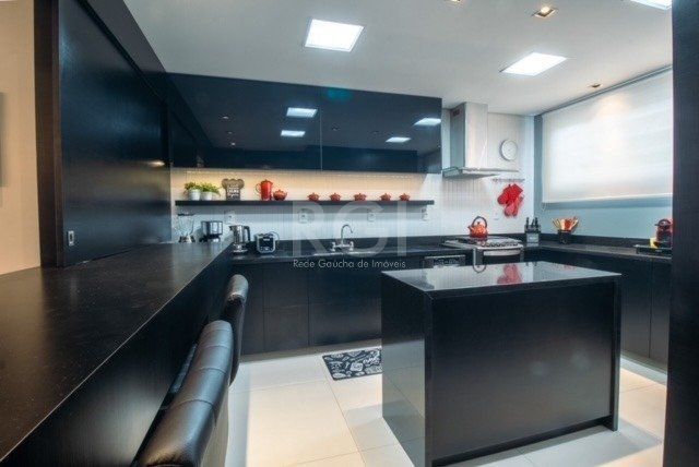 Casa à venda com 3 quartos, 248m² - Foto 12
