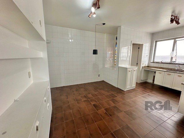Apartamento à venda com 3 quartos, 196m² - Foto 32