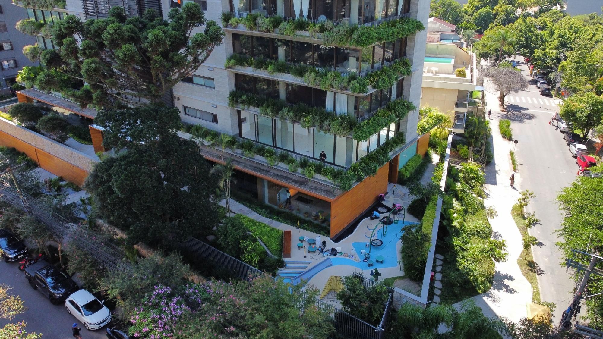 Depósito-Galpão-Armazém à venda com 4 quartos, 425m² - Foto 1