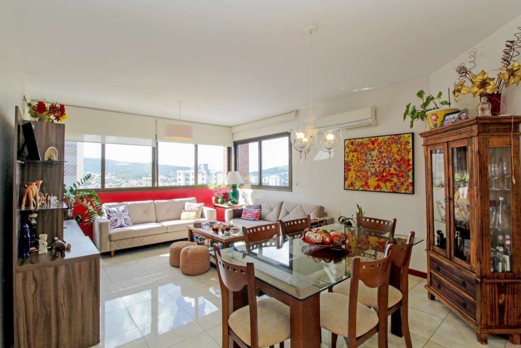 Apartamento, 3 dormitórios no bairro Petrópolis em Porto Alegre para Comprar