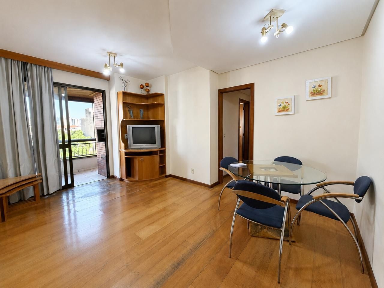 Excelente Apartamento para Comprar 2 dormitórios na Rua da República — foto 2