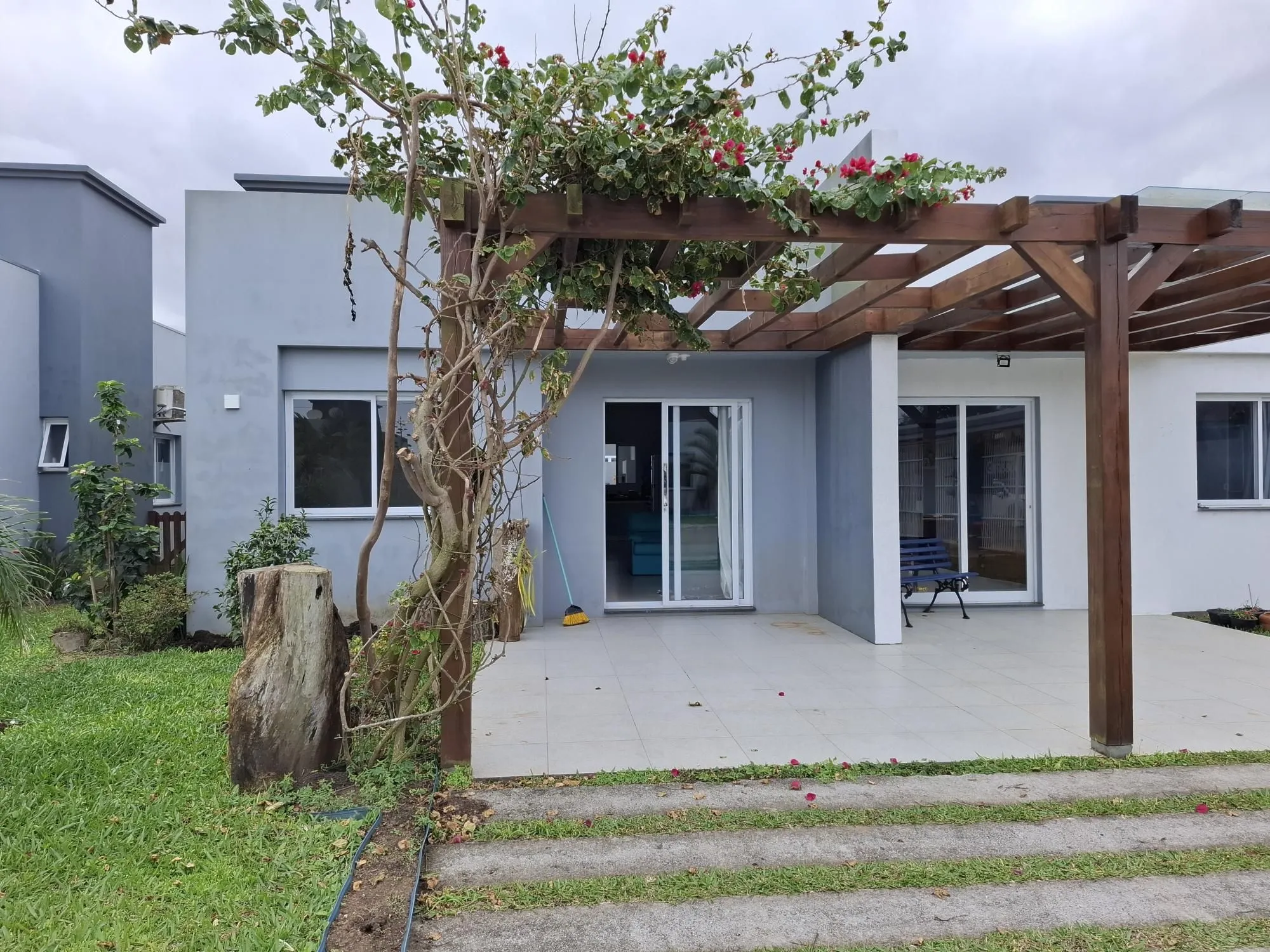 GEMINADO 3 DORMITÓRIOS CONDOMÍNIO GIRASSOL - PASSO DE TORRES SC
