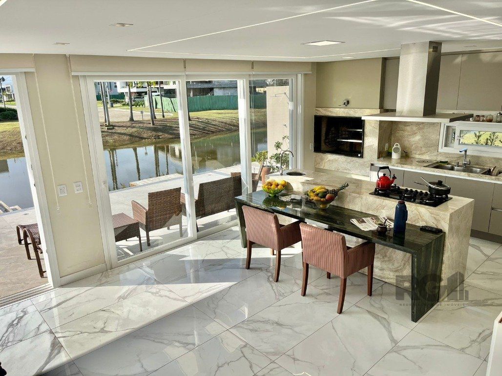 Casa de Condomínio à venda com 4 quartos, 351m² - Foto 27