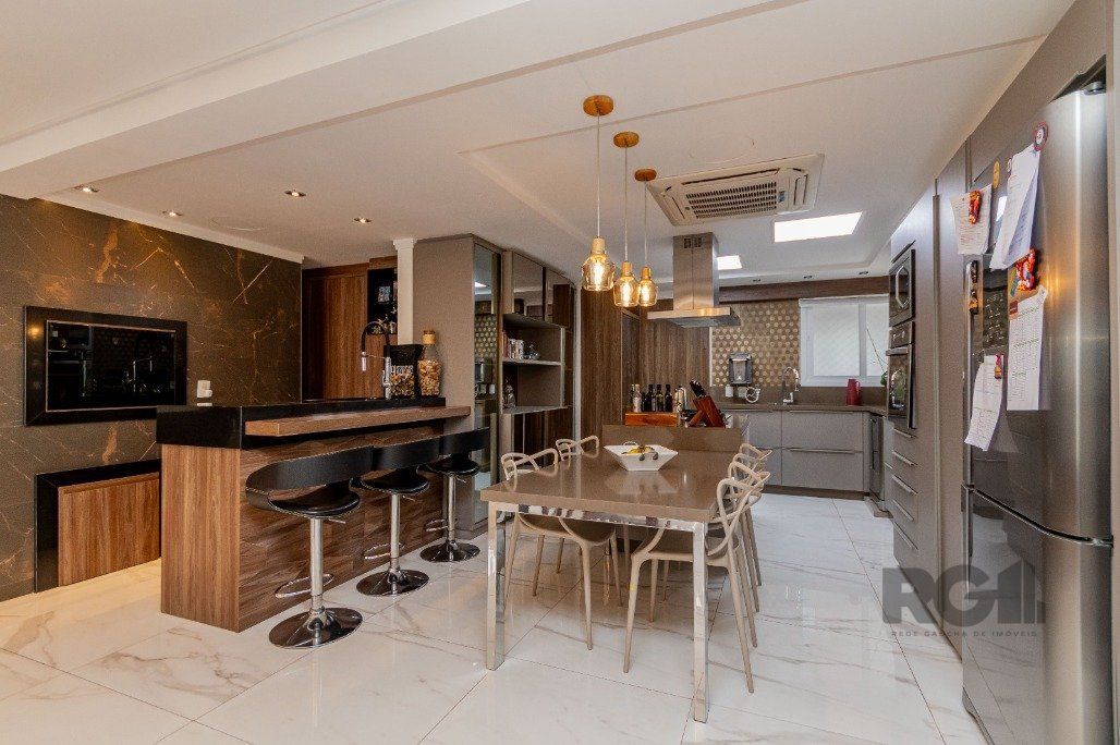 Apartamento à venda com 3 quartos, 209m² - Foto 15