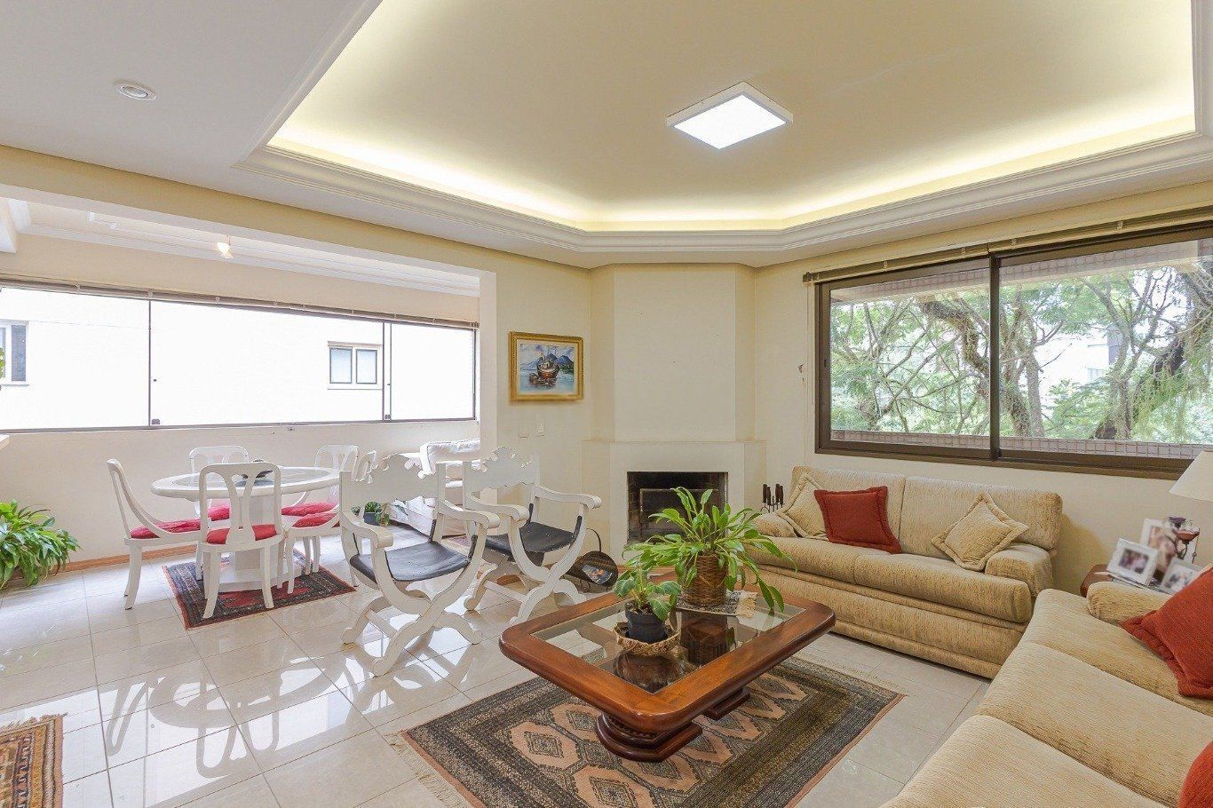 Apartamento à venda com 152m², 4 quartos, 1 suíte, 3 vagas no bairro Bela Vista em Porto Alegre