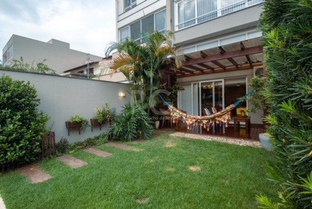 Casa à venda com 3 quartos, 248m² - Foto 35