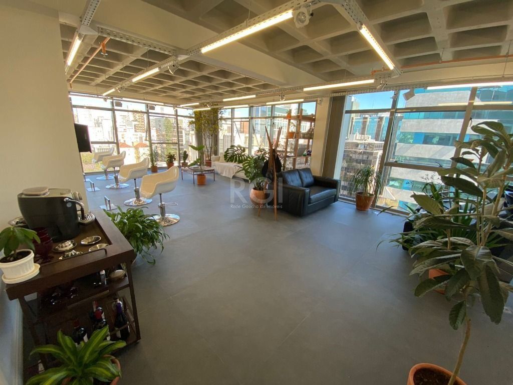 Sala Comercial à venda , 66m², 2 vagas, Rua Dona Laura no bairro Rio Branco em Porto Alegre