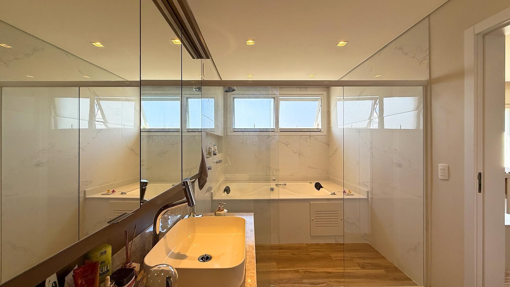 Casa à venda com 4 quartos, 344m² - Foto 26