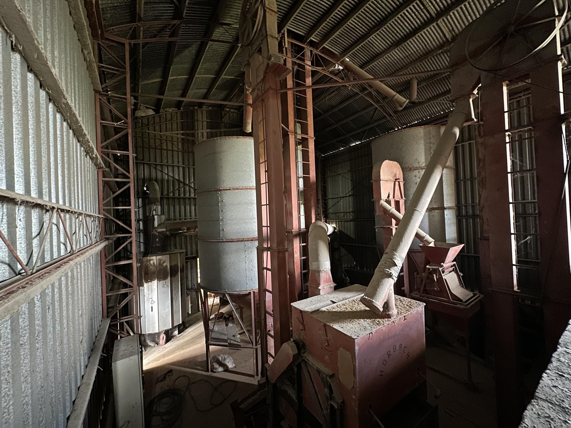 Fazenda à venda com 3 quartos, 500m² - Foto 25