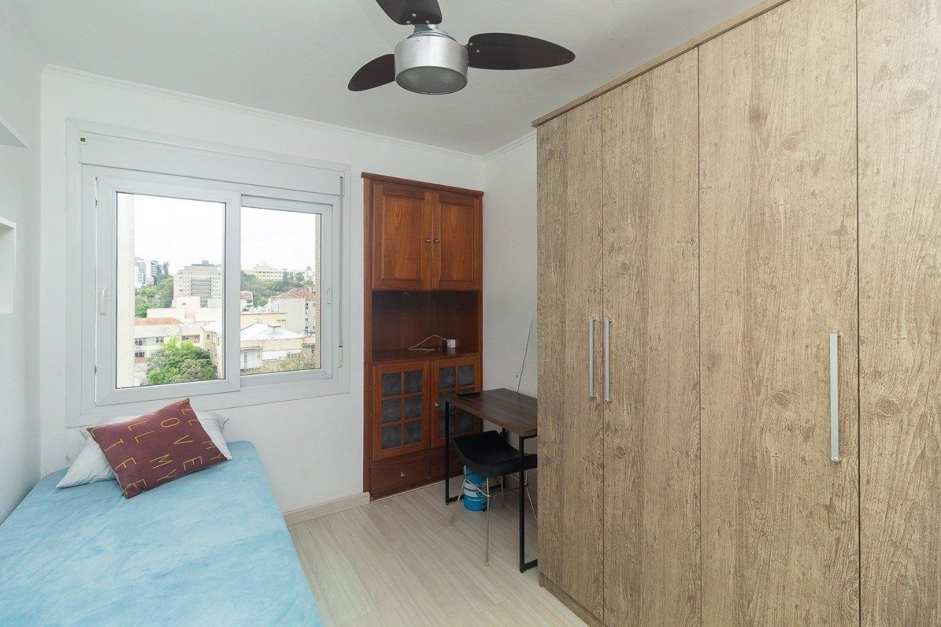Apartamento à venda com 2 quartos, 76m² - Foto 14