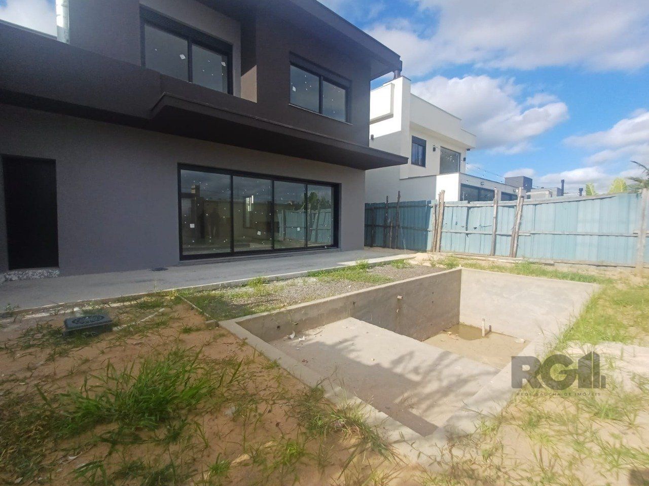 Casa de Condomínio à venda com 4 quartos, 361m² - Foto 11