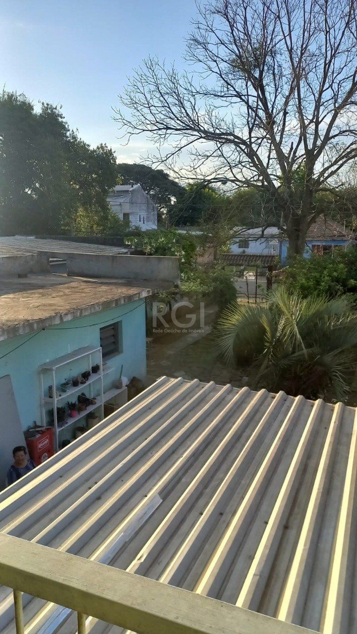 Casa à venda com 4 quartos, 331m² - Foto 2