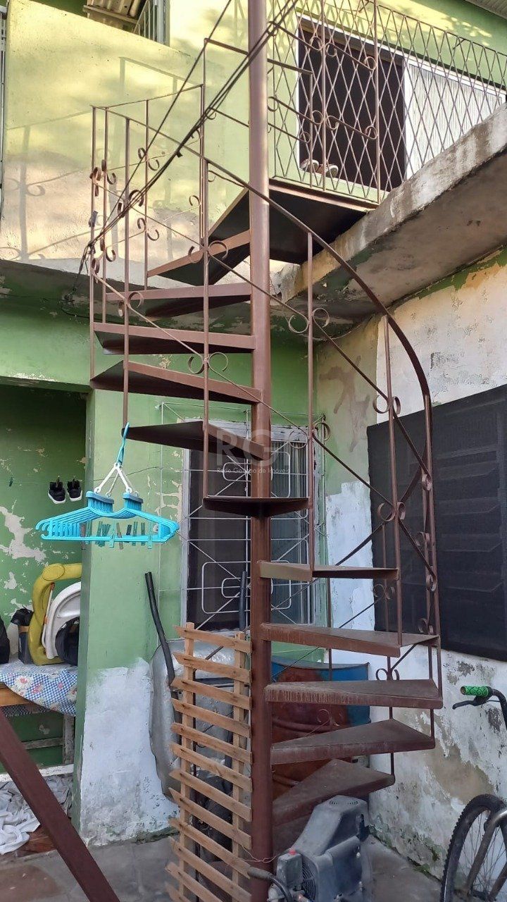 Casa à venda com 4 quartos, 331m² - Foto 5