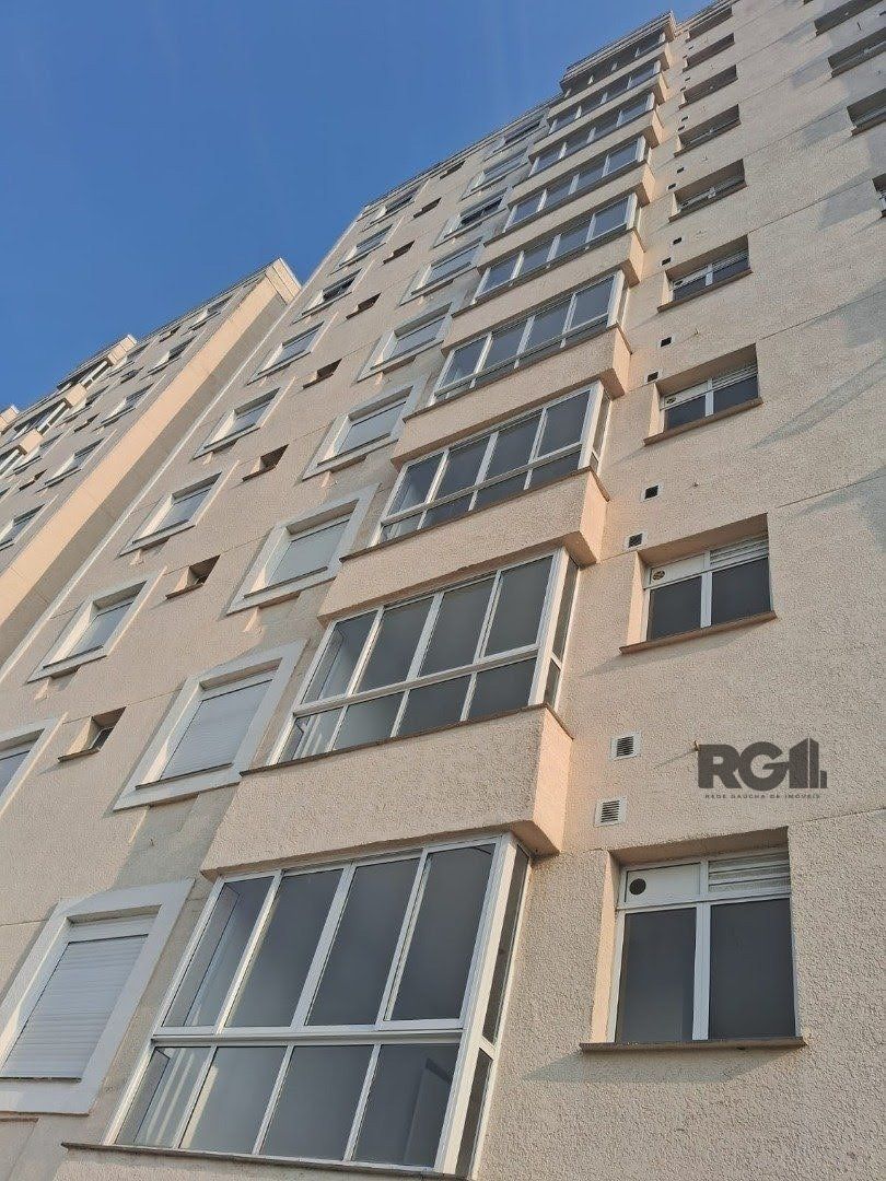 Apartamento à venda com 2 quartos, 42m², 1 vaga, Avenida da Cavalhada no bairro Cavalhada em Porto Alegre