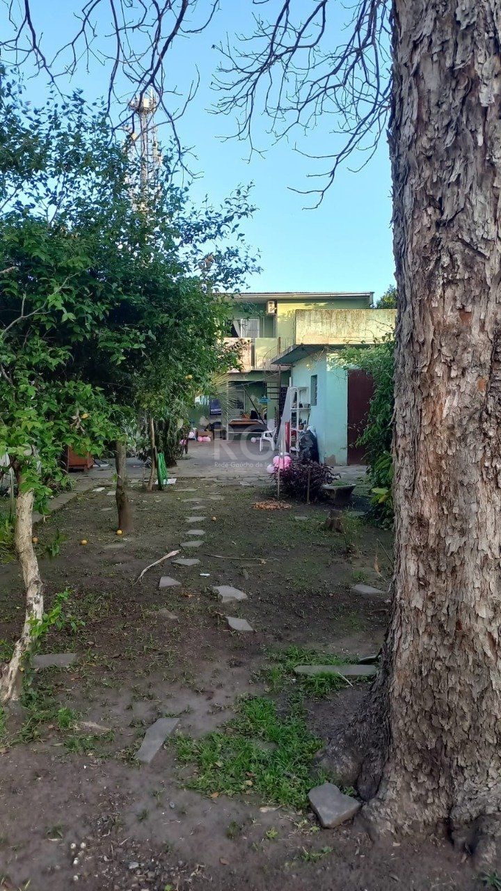 Casa à venda com 4 quartos, 331m² - Foto 3