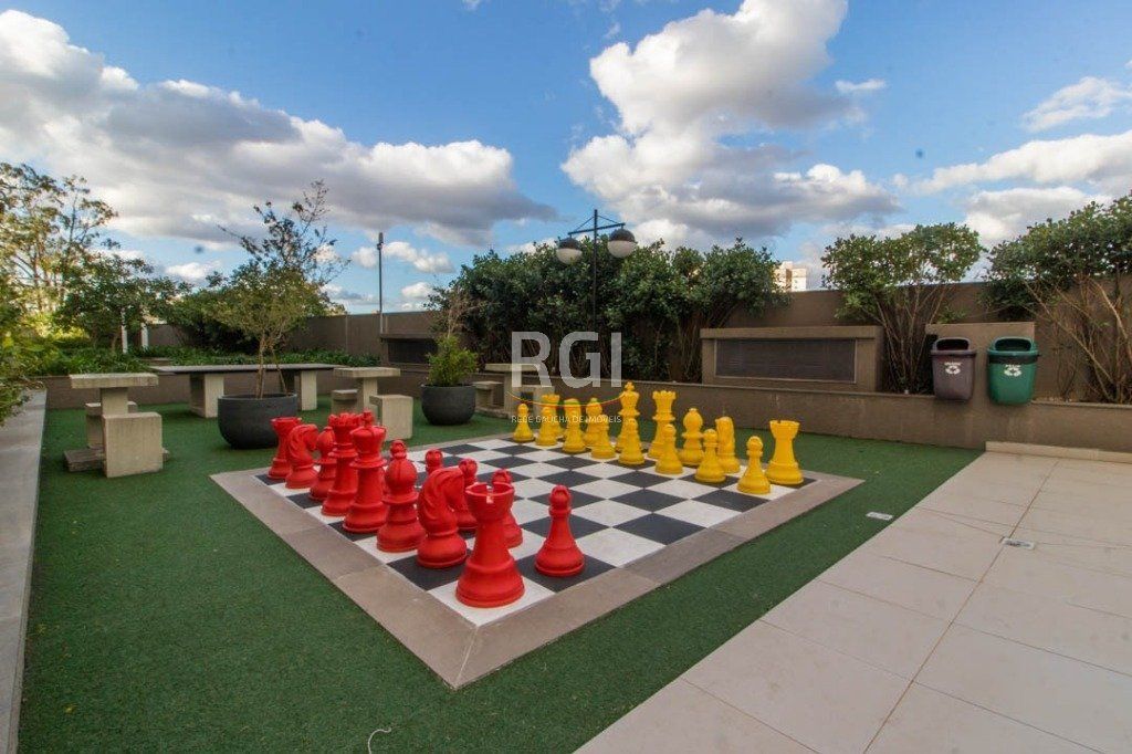 Apartamento à venda com 2 quartos, 61m² - Foto 2