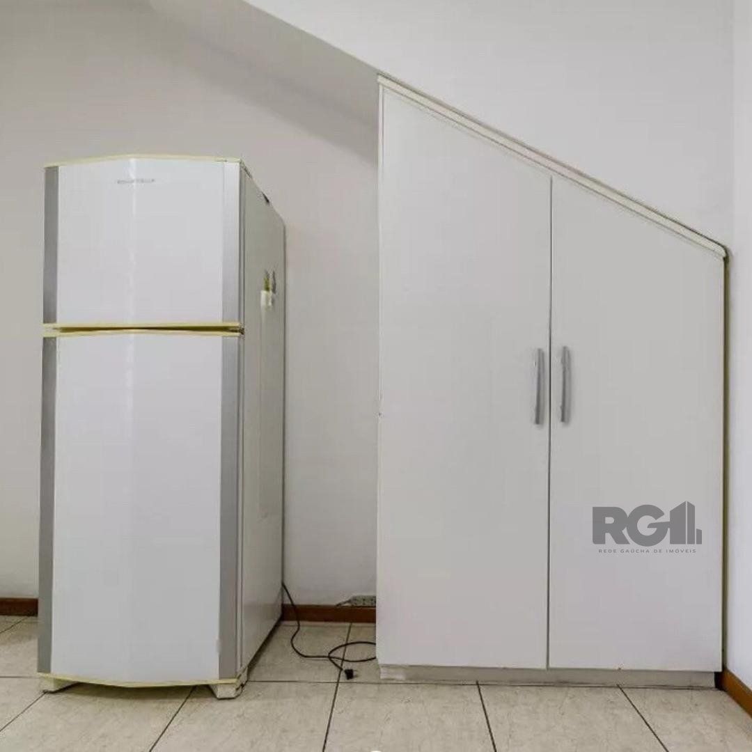 Apartamento à venda com 2 quartos, 75m² - Foto 4