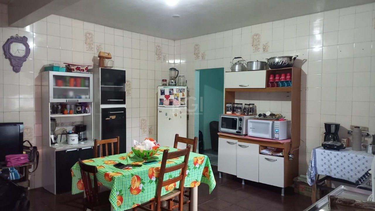 Casa à venda com 4 quartos, 331m² - Foto 9