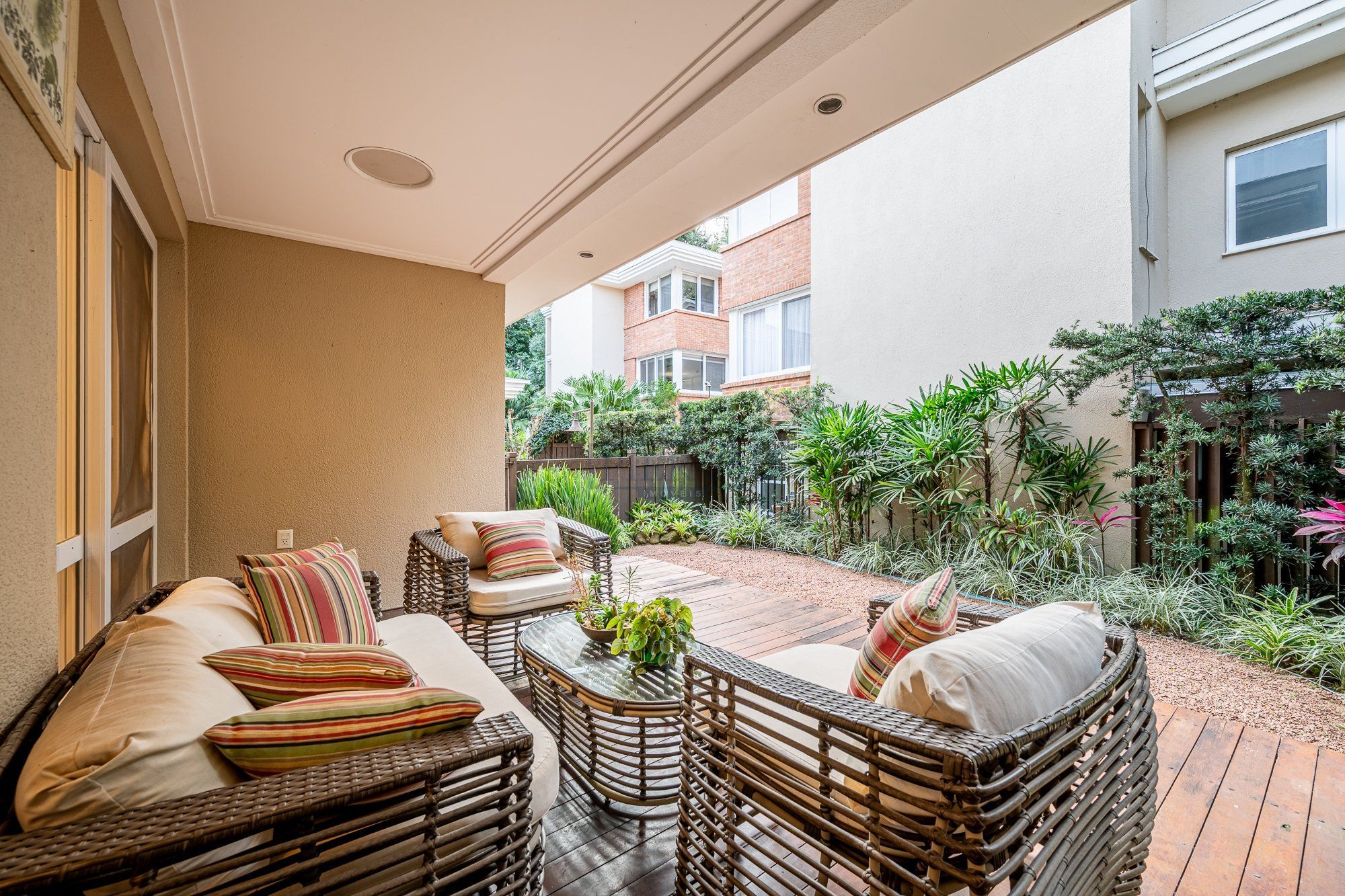 Casa em condominio a venda na Pedra Redonda - av. Coronel Marcos