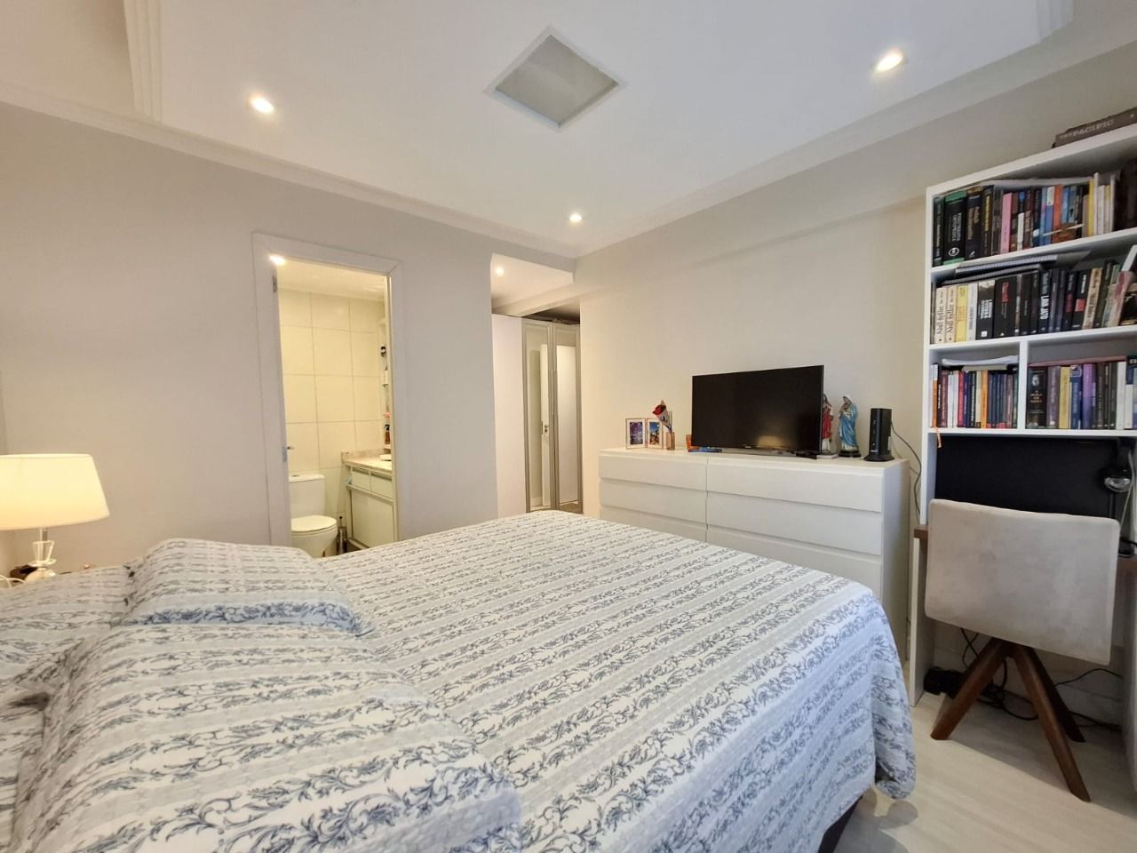 Apartamento à venda com 3 quartos, 74m² - Foto 5
