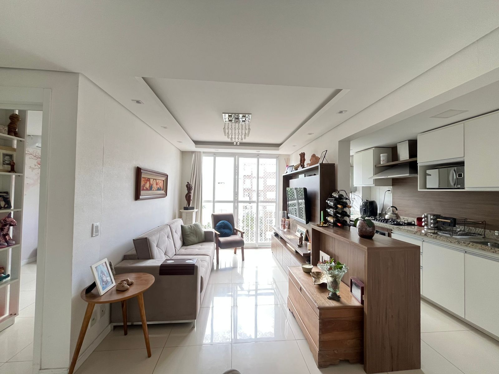 Apartamento semi mobiliado a venda no Barra Garden zona sul