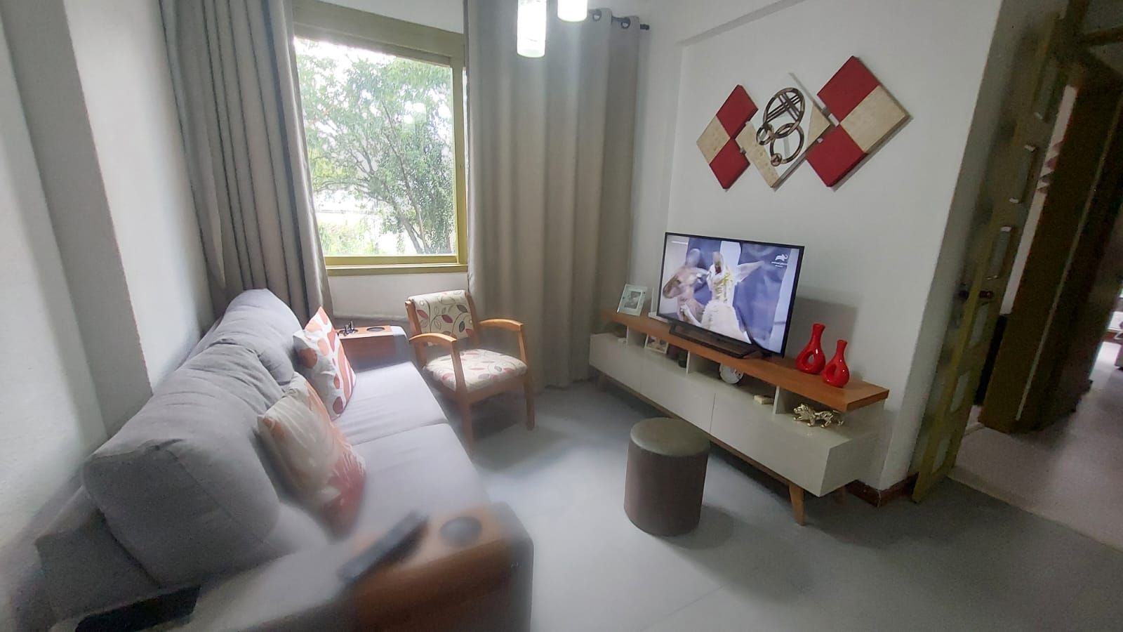 APARTAMENTO 2 DOMIRTÓRIOS - 1 VAGA - ELEVADOR - INFRAESTRUTURA - CAVALHADA