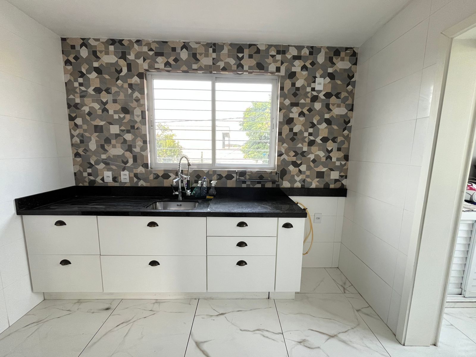 Apartamento à venda com 3 quartos, 84m² - Foto 12