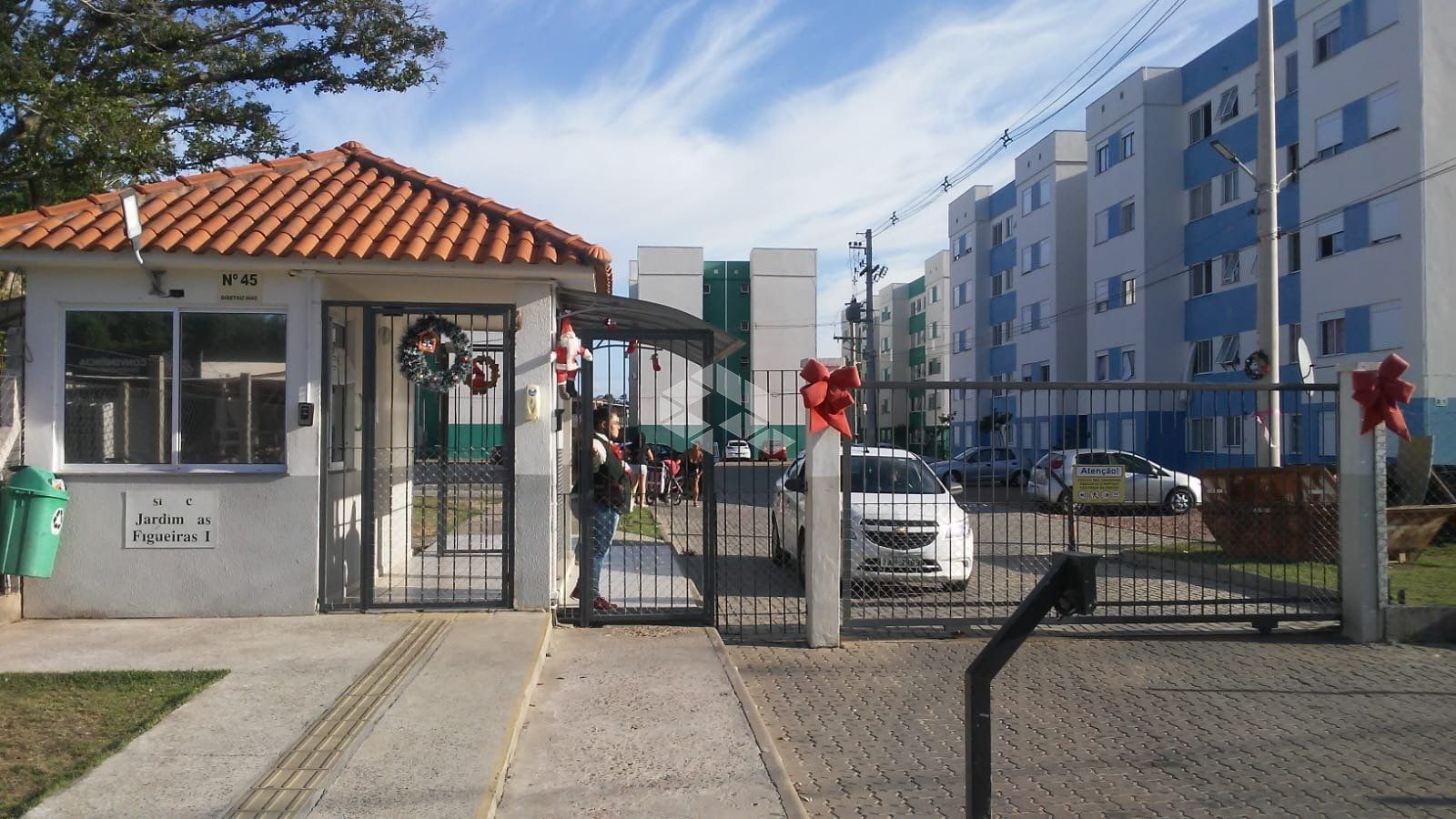 Apartamento com 52m², 2 dormitórios no bairro Restinga em Porto Alegre para Comprar