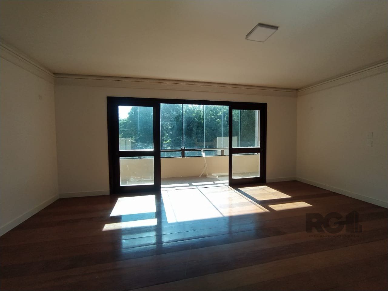 Casa de Condomínio à venda com 3 quartos, 241m² - Foto 5