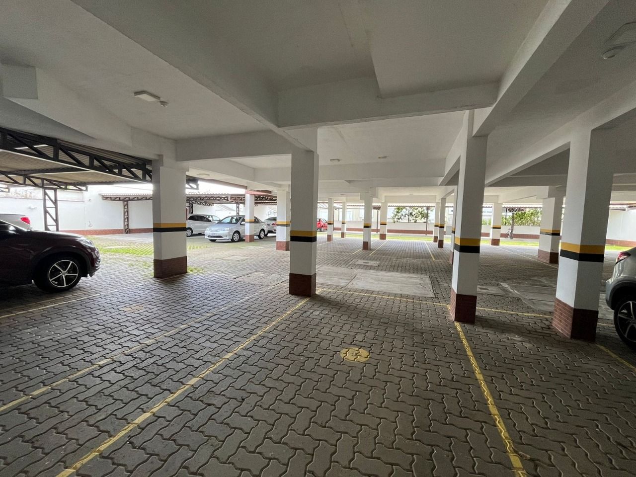 Apartamento à venda com 2 quartos, 74m² - Foto 28