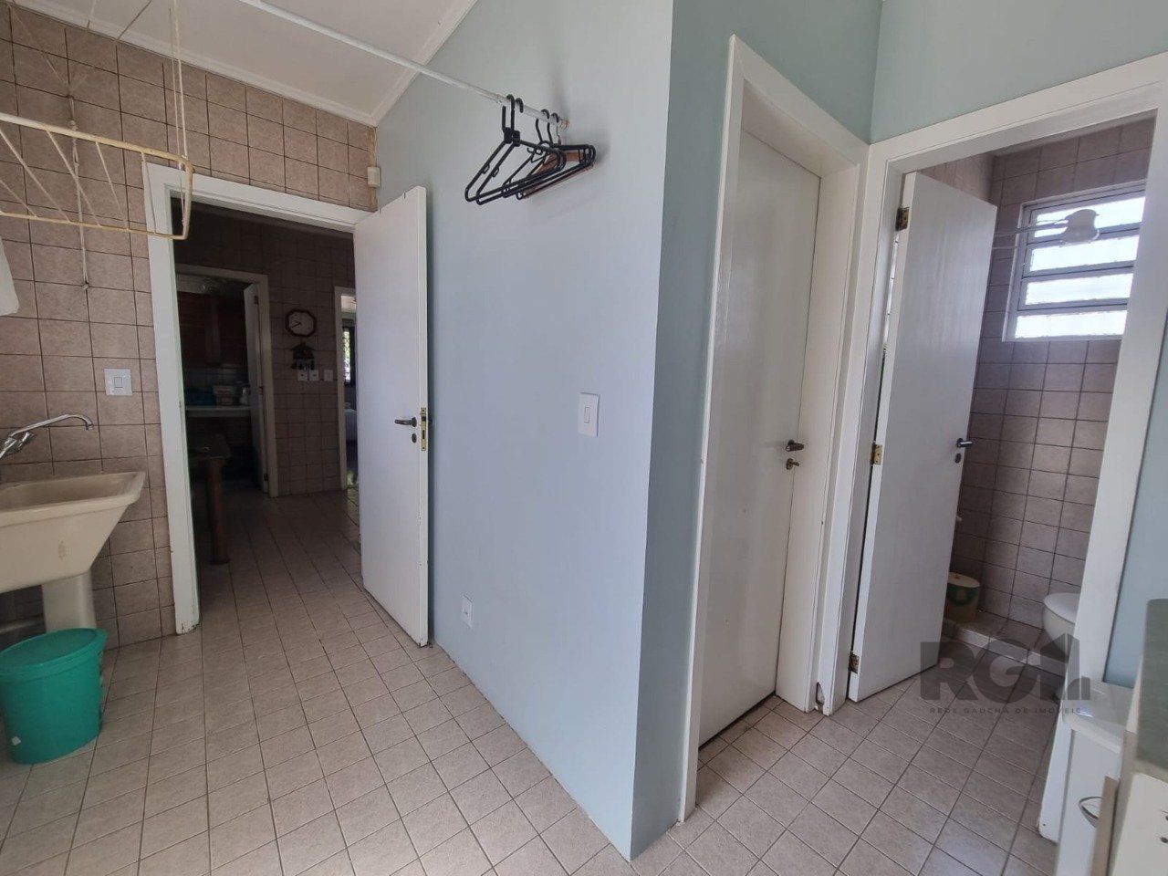 Casa à venda com 4 quartos, 180m² - Foto 25