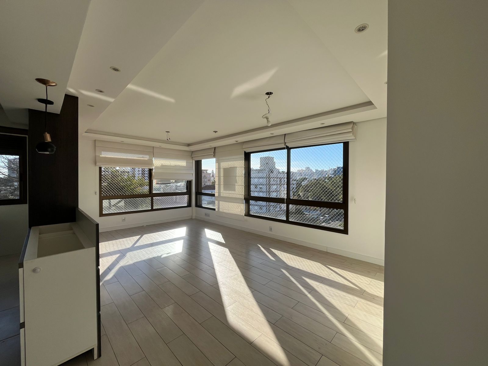 Apartamento à venda com 91m², 3 quartos, 2 vagas no bairro Menino Deus em Porto Alegre