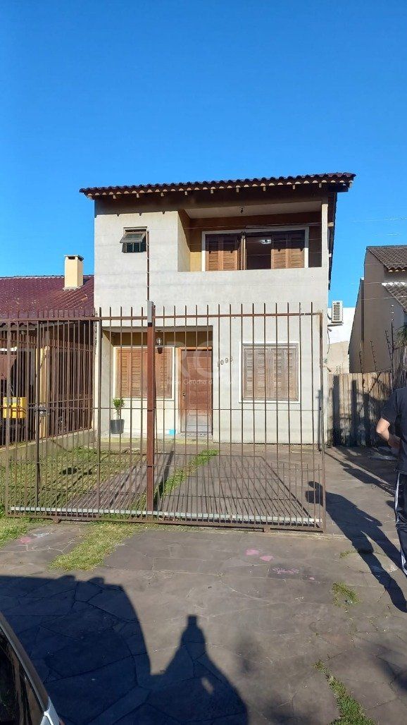 Casa para Venda - 230m², 4 dormitórios, sendo 1 suites, 2 vagas - Aberta dos Morros/ Altos do Santa Rita