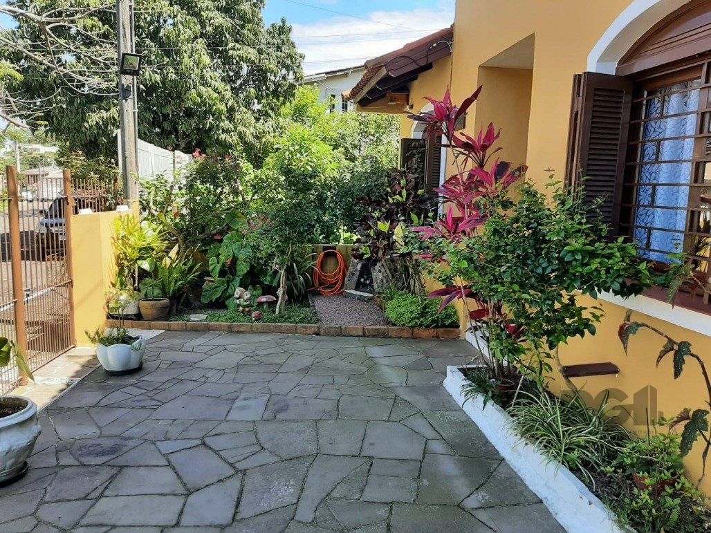 Casa à venda com 5 quartos, 330m² - Foto 26