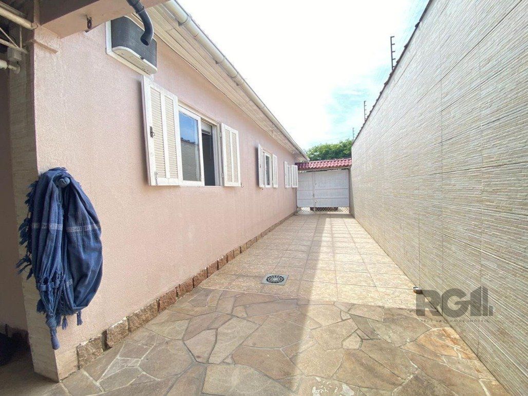 Casa à venda com 3 quartos, 100m² - Foto 17